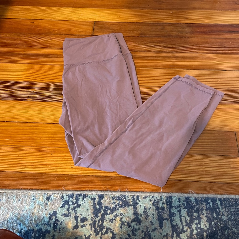 EUC ZYIA lilac luxe capris